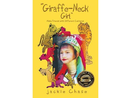 Giraffe Neck Girl Make Friends with Different Cultures