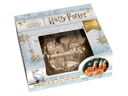 Harry Potter: Hogwarts in the Snow Cake Pan Set [With 32 Page Recipe Book and Silicone Chocolate Mold]